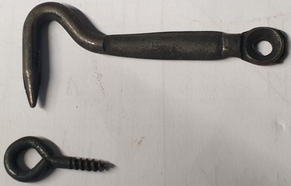 Verschlusshaken mit Ringöse für Tür, Eisen schwarz, rechts, antik, alt (SL)
